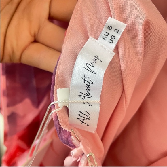 Hello Molly Gardenia Queen Dress / Hello Molly Dress - Picture 5 of 7